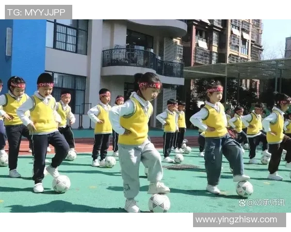 创意足球操：让孩子们在快乐中锻炼身体与团队合作精神的全新运动体验